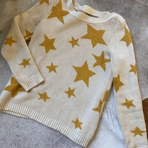 Stars print ultra soft sweater.